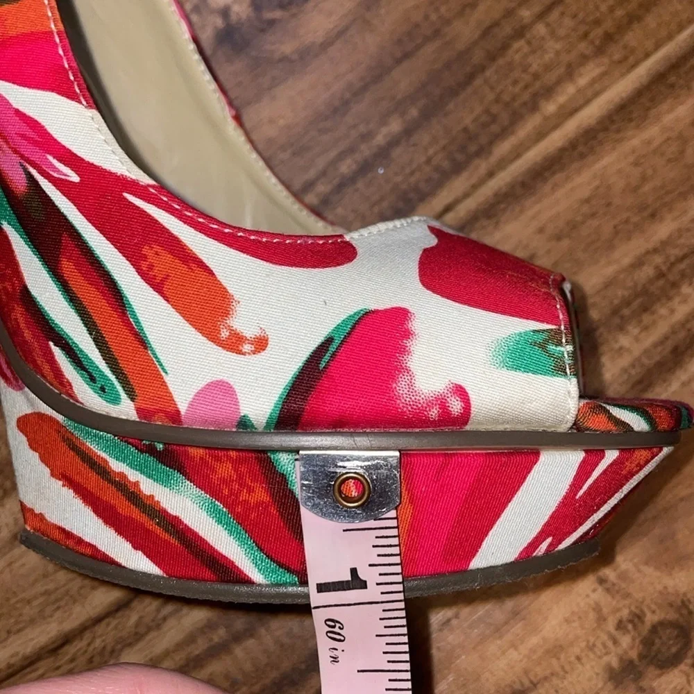 Just Fabulous Womens 9 heels Peep-Toe Stiletto Floral white pink red green 5.5”